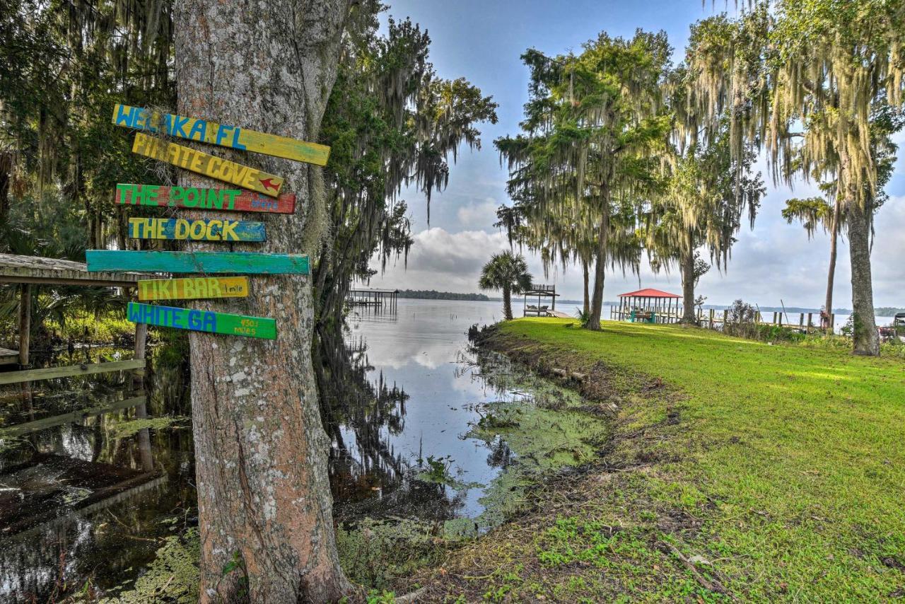 Pirate Cove Home In Welaka Dock And River Access! Exterior photo