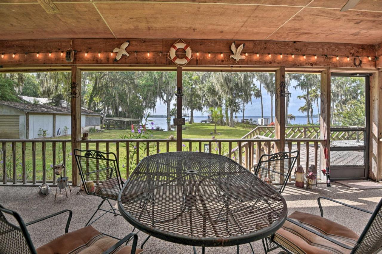 Pirate Cove Home In Welaka Dock And River Access! Exterior photo